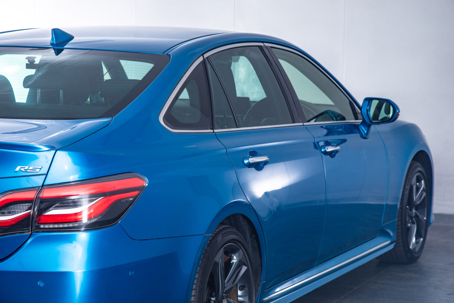 クラウン ハイブリッド 2.5 RS リミテッド