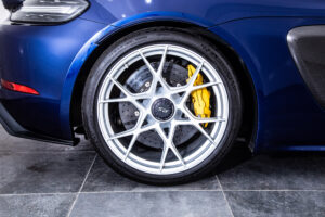 ポルシェ 718ケイマン GT4 RS PDK