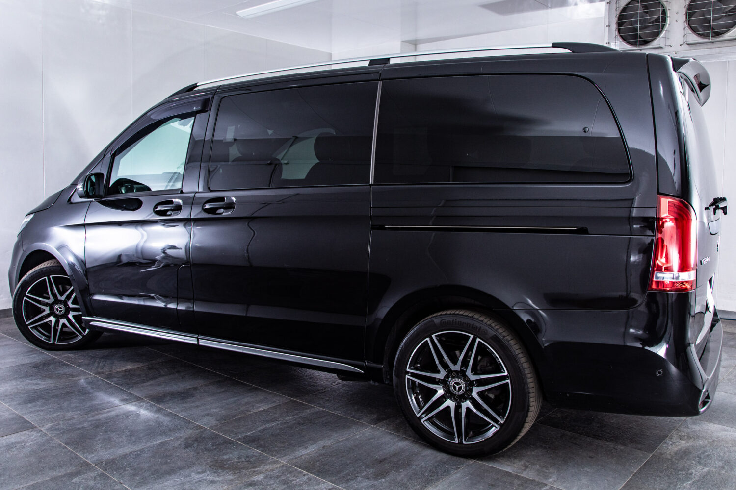 Vクラス V220 d エクスクルーシブ ロング プラチナスイート ディーゼルターボ