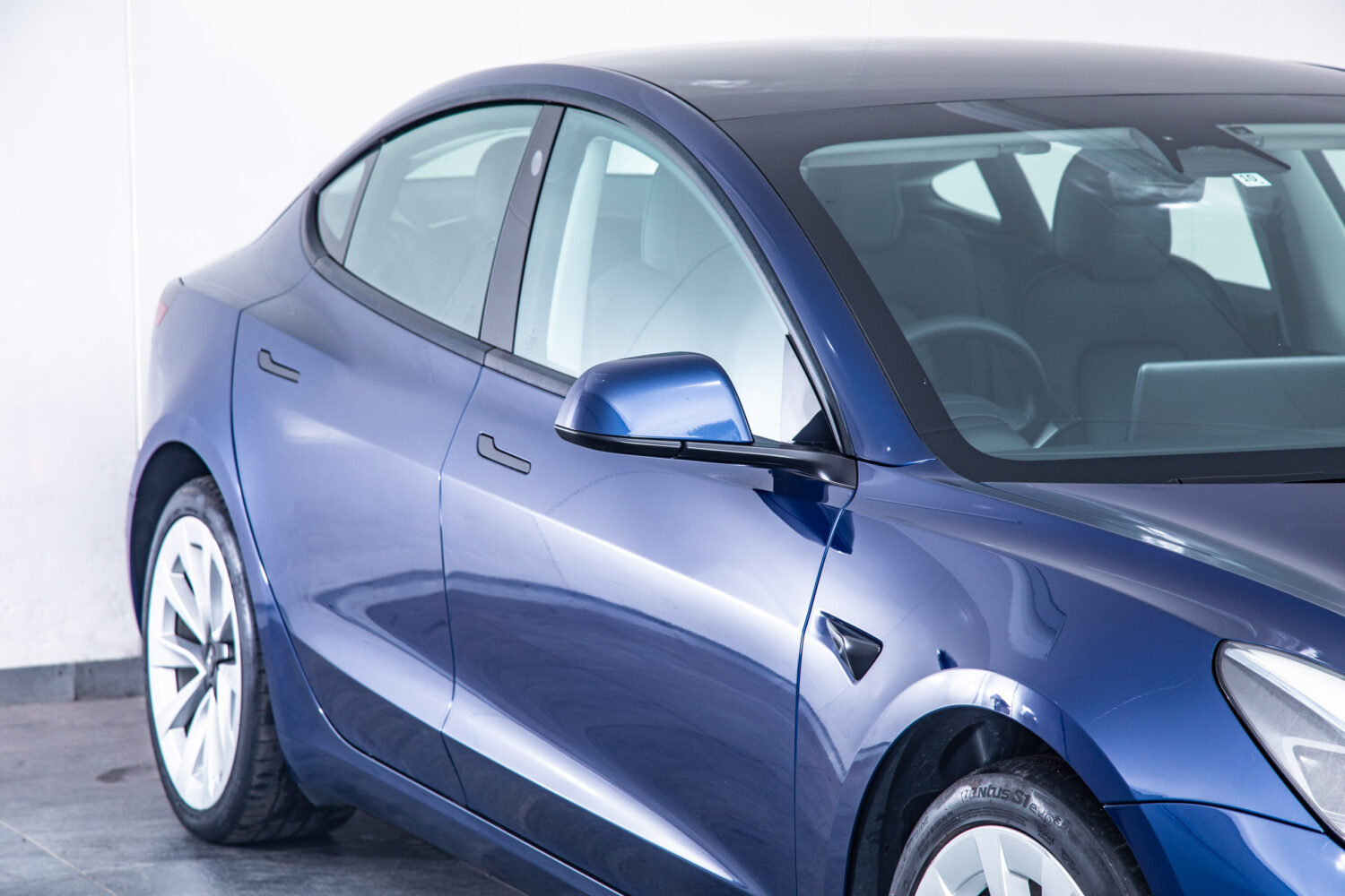 モデル3 ロングレンジ デュアルモーター 4WD