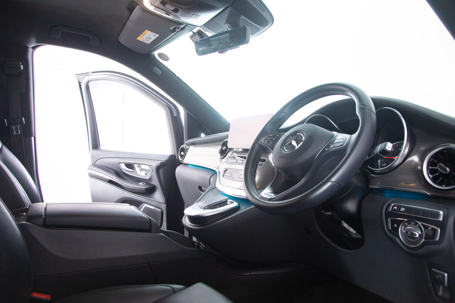 Vクラス V220 d エクスクルーシブ ロング プラチナスイート ディーゼルターボ