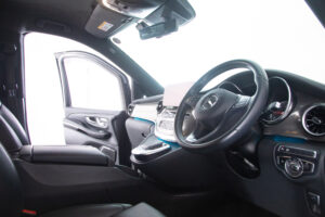 Vクラス V220 d エクスクルーシブ ロング プラチナスイート ディーゼルターボ