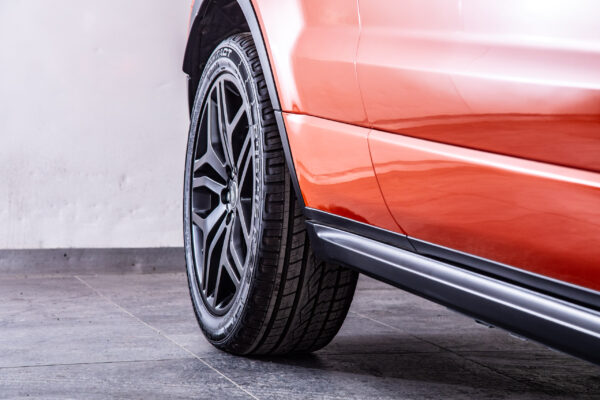 レンジローバーイヴォークコンバーチブル HSE ダイナミック 4WD