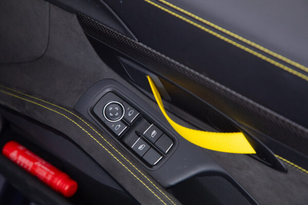 ポルシェ 718ケイマン GT4 RS PDK