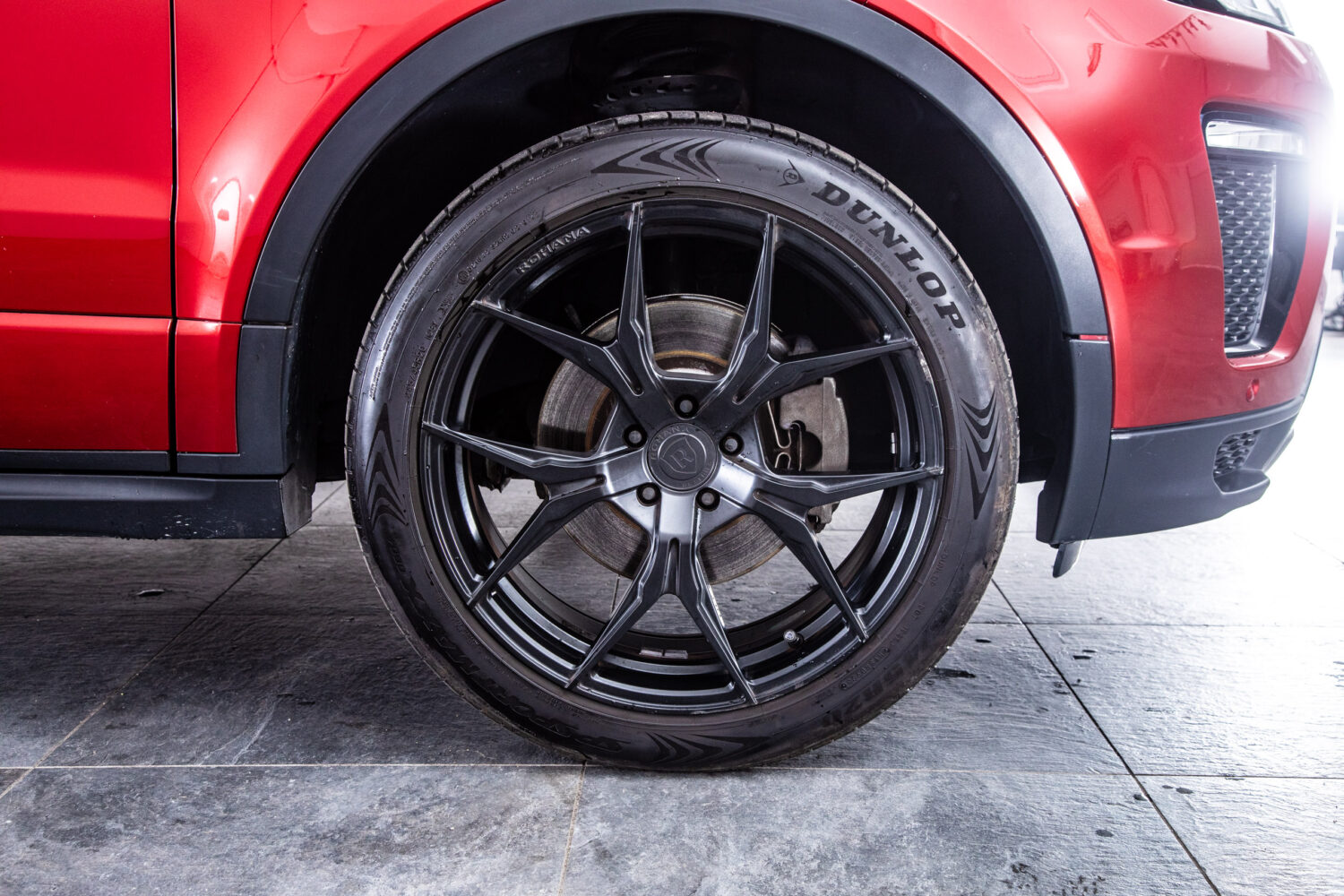 レンジローバーイヴォーク HSE ダイナミック 4WD