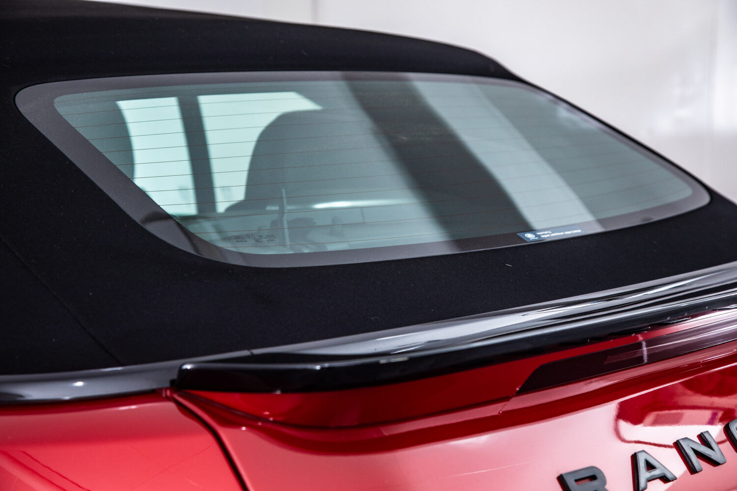 レンジローバーイヴォーク HSE ダイナミック 4WD