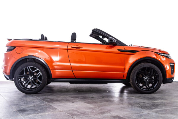 レンジローバーイヴォークコンバーチブル HSE ダイナミック 4WD