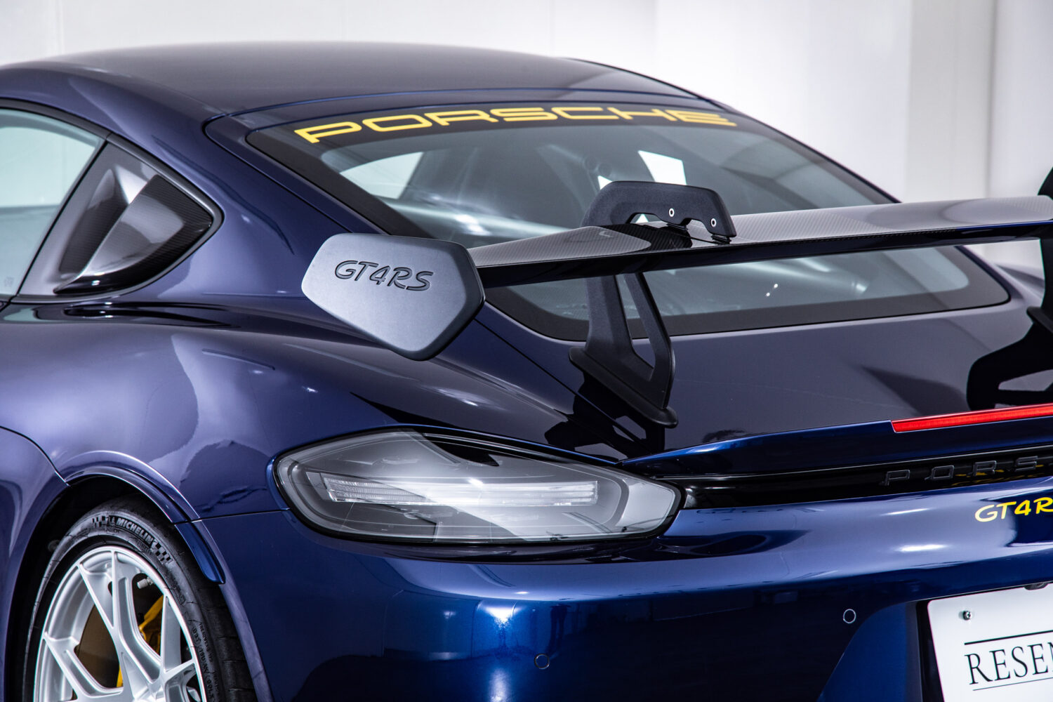 ポルシェ 718ケイマン GT4 RS PDK