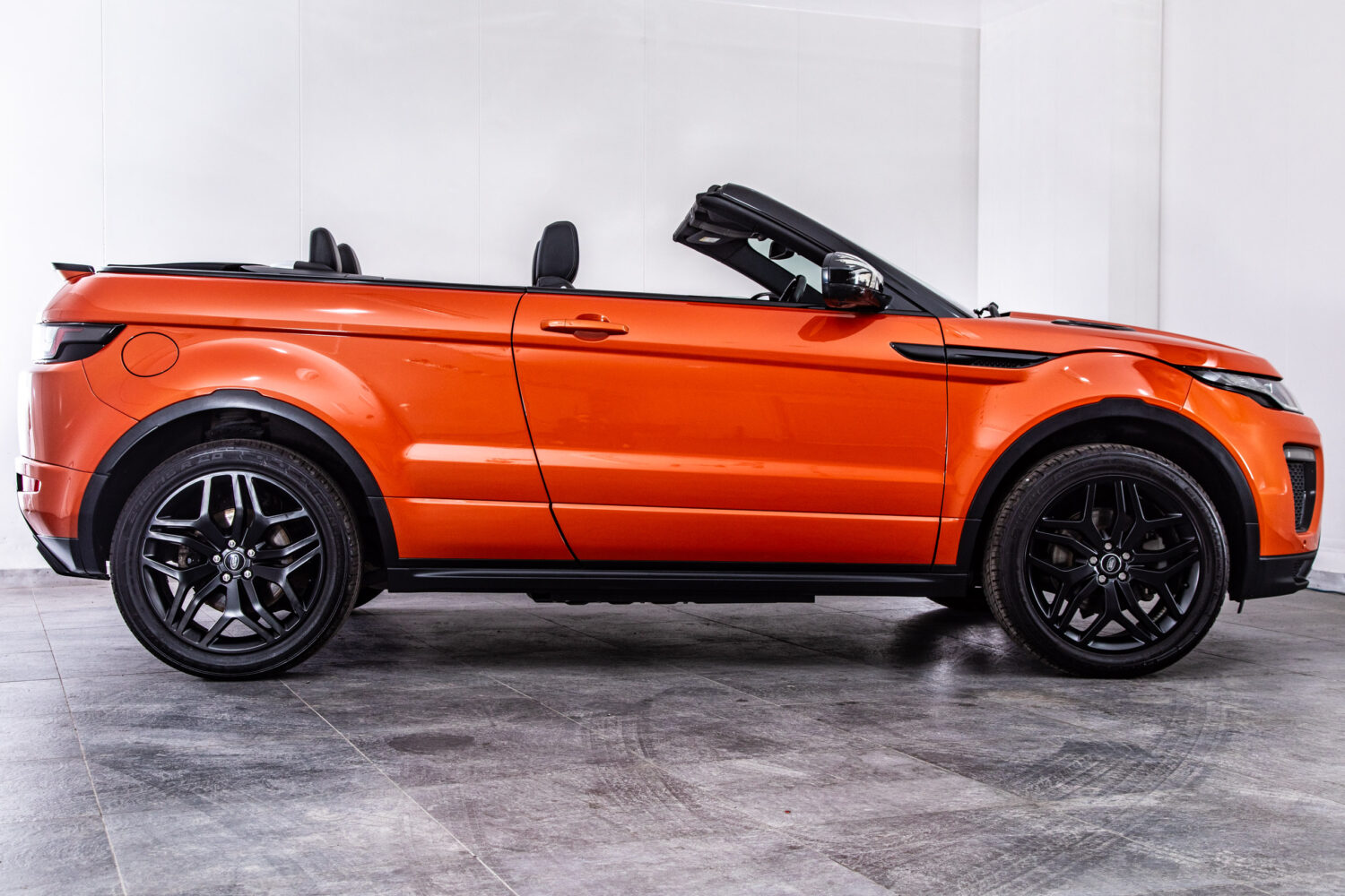 ランドローバー レンジローバーイヴォークコンバーチブル HSE ダイナミック 4WD