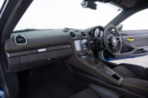 ポルシェ 718ケイマン GT4 RS PDK