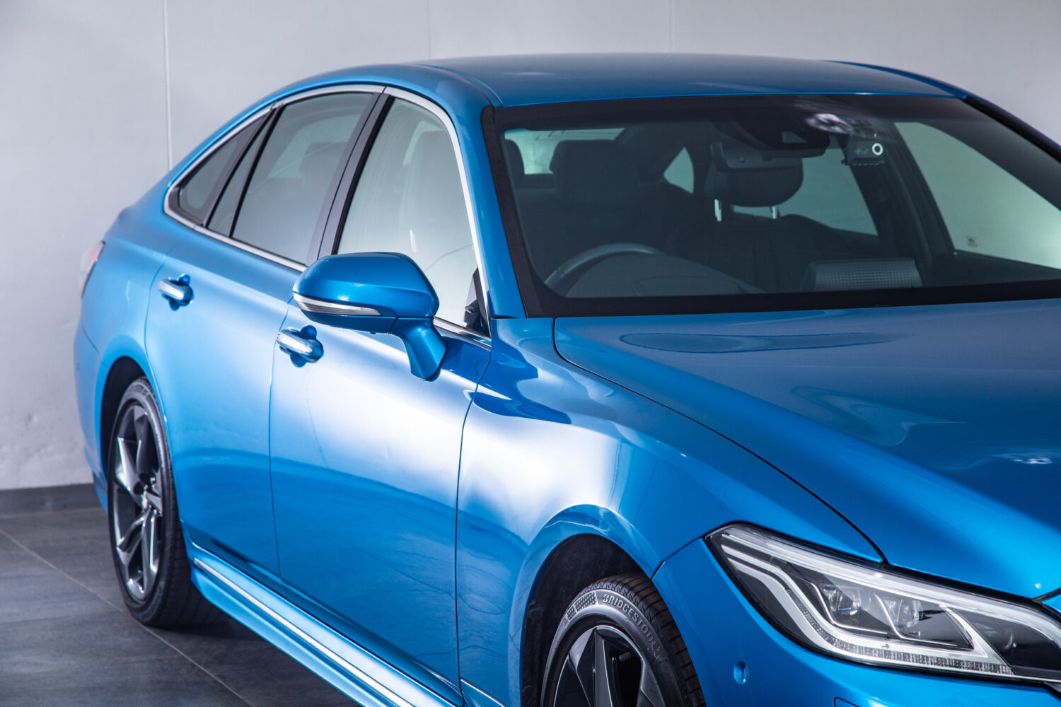 クラウン ハイブリッド 2.5 RS リミテッド