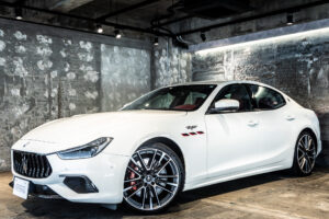 ギブリ トロフェオ　左H