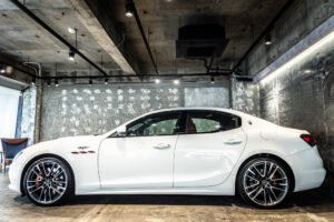 ギブリ トロフェオ　左H