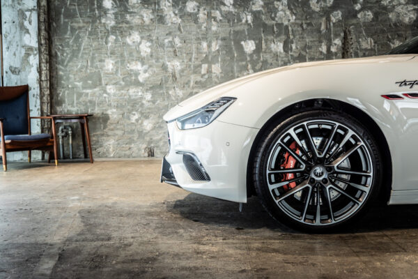 ギブリ トロフェオ　左H