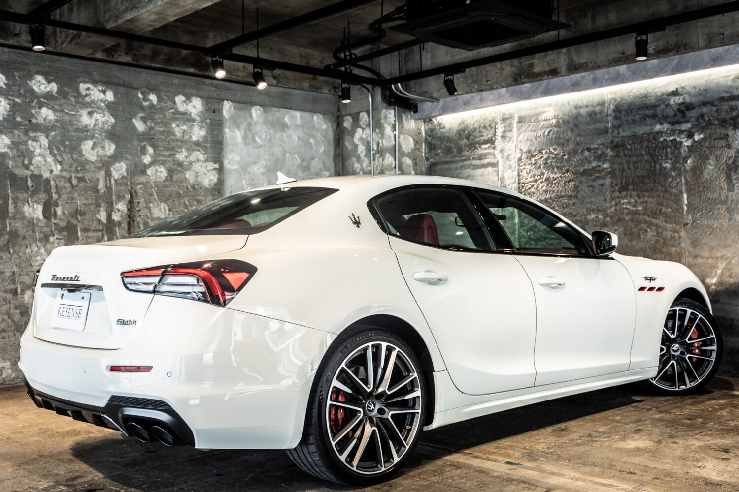 ギブリ トロフェオ　左H