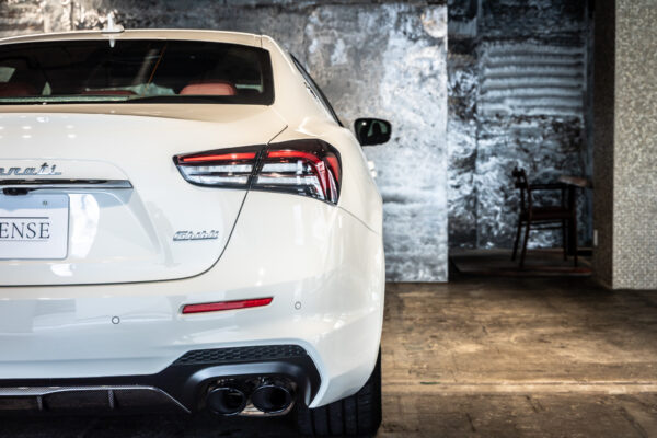 ギブリ トロフェオ　左H