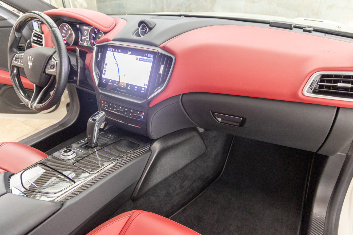 ギブリ トロフェオ　左H