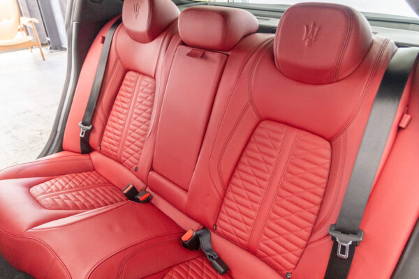 ギブリ トロフェオ　左H