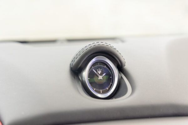 ギブリ トロフェオ　左H