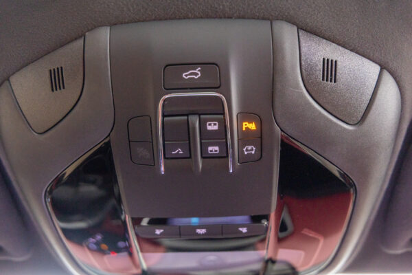 ギブリ トロフェオ　左H