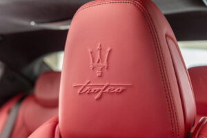 ギブリ トロフェオ　左H