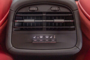 ギブリ トロフェオ　左H