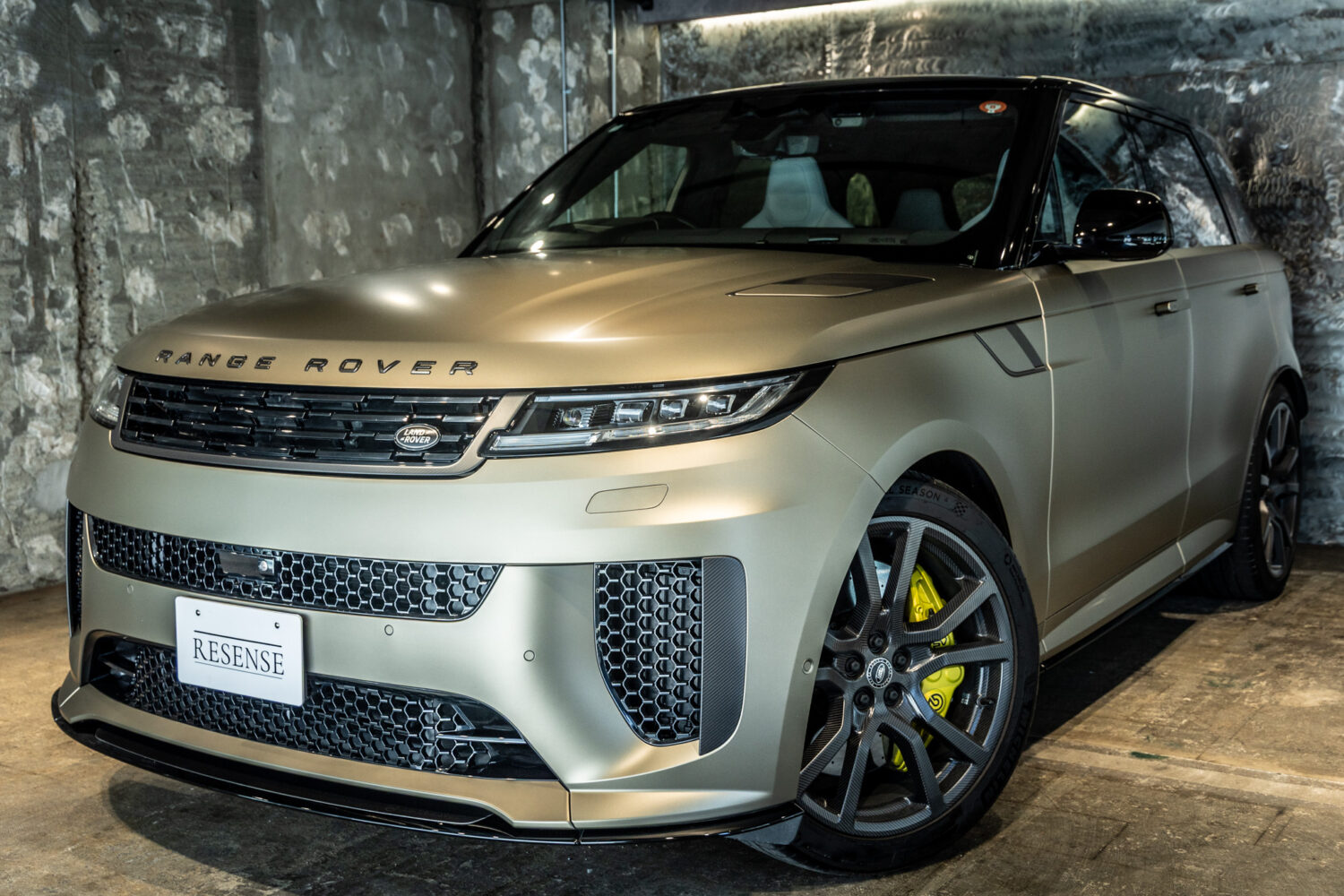 レンジローバースポーツ SV エディションONE 4.4L P635 4WD