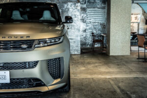 レンジローバースポーツ SV エディションONE 4.4L P635 4WD