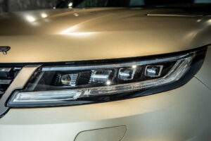 レンジローバースポーツ SV エディションONE 4.4L P635 4WD