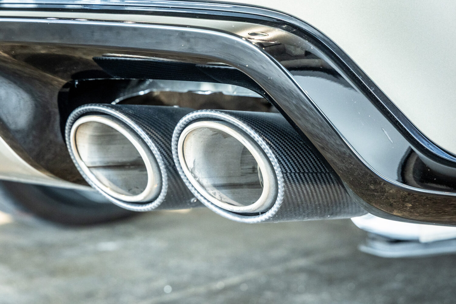 レンジローバースポーツ SV エディションONE 4.4L P635 4WD