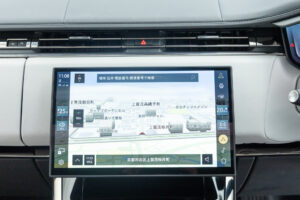 レンジローバースポーツ SV エディションONE 4.4L P635 4WD