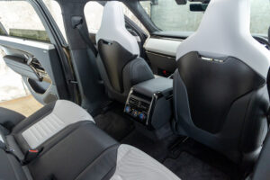 レンジローバースポーツ SV エディションONE 4.4L P635 4WD