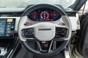 レンジローバースポーツ SV エディションONE 4.4L P635 4WD