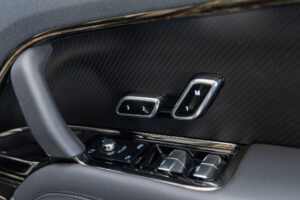 レンジローバースポーツ SV エディションONE 4.4L P635 4WD