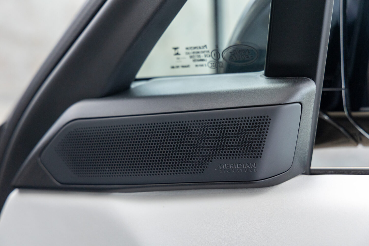 レンジローバースポーツ SV エディションONE 4.4L P635 4WD