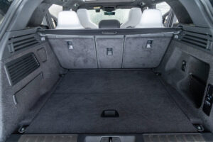 レンジローバースポーツ SV エディションONE 4.4L P635 4WD