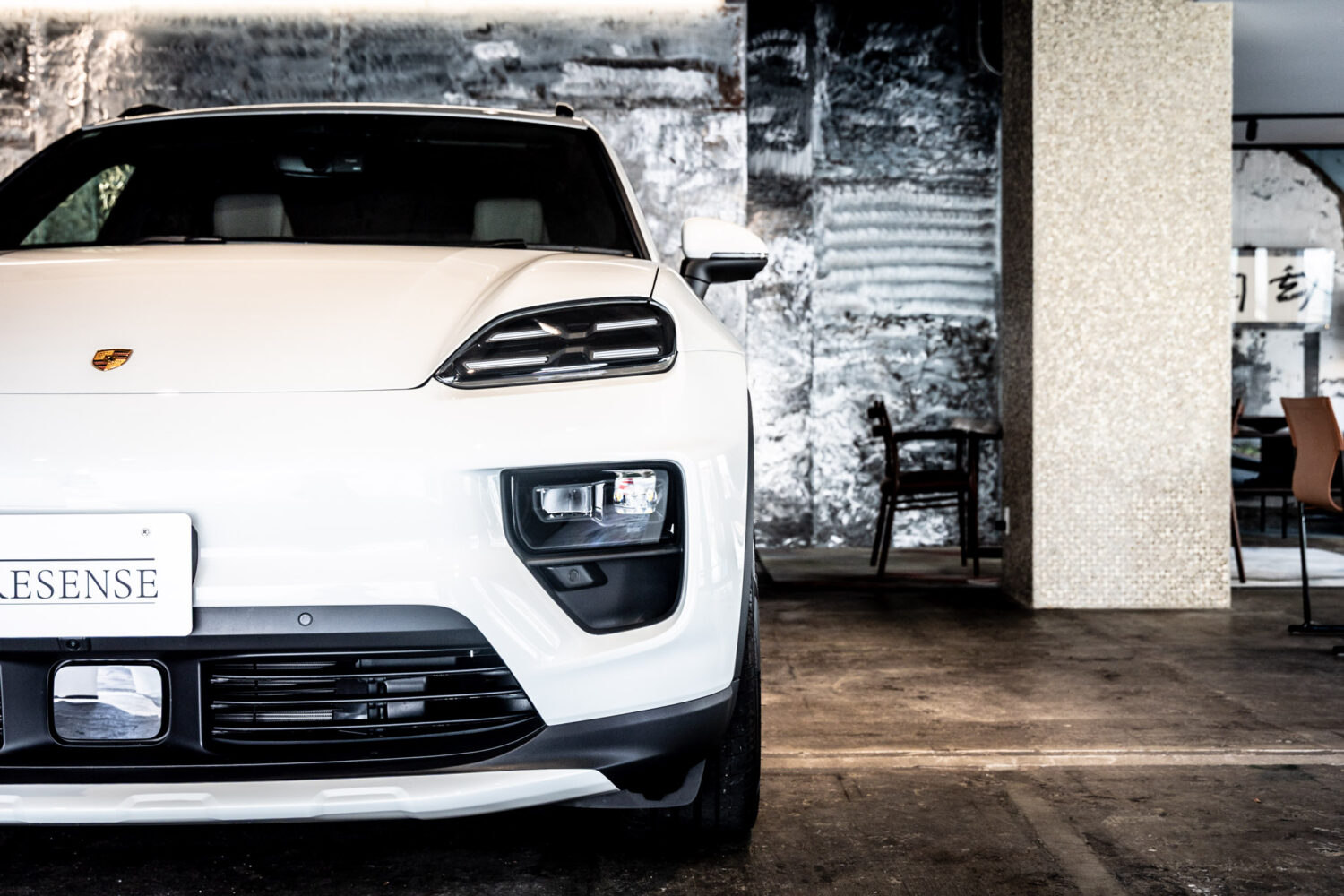 マカンエレクトリック ベースモデル