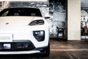 マカンエレクトリック ベースモデル