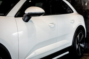 マカンエレクトリック ベースモデル