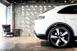 マカンエレクトリック ベースモデル