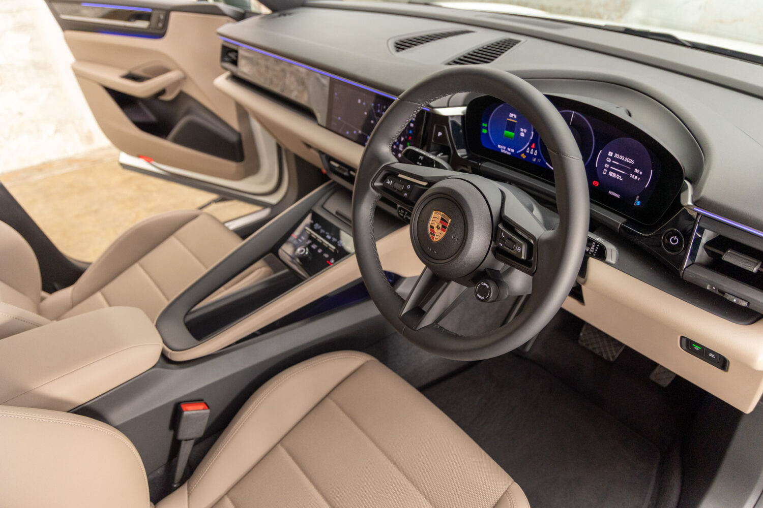 マカンエレクトリック ベースモデル