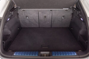 マカンエレクトリック ベースモデル