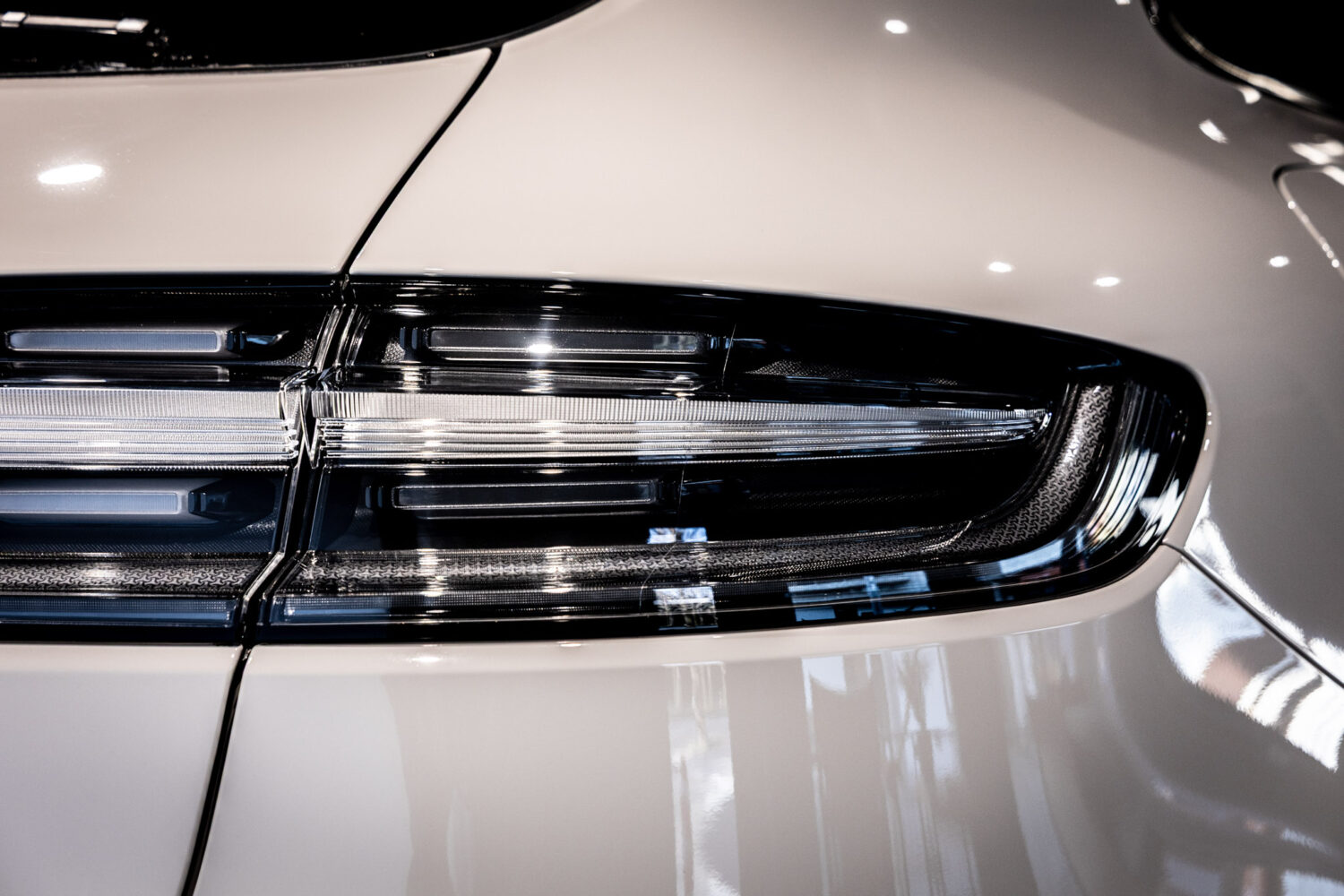 マカン GTS PDK 4WD