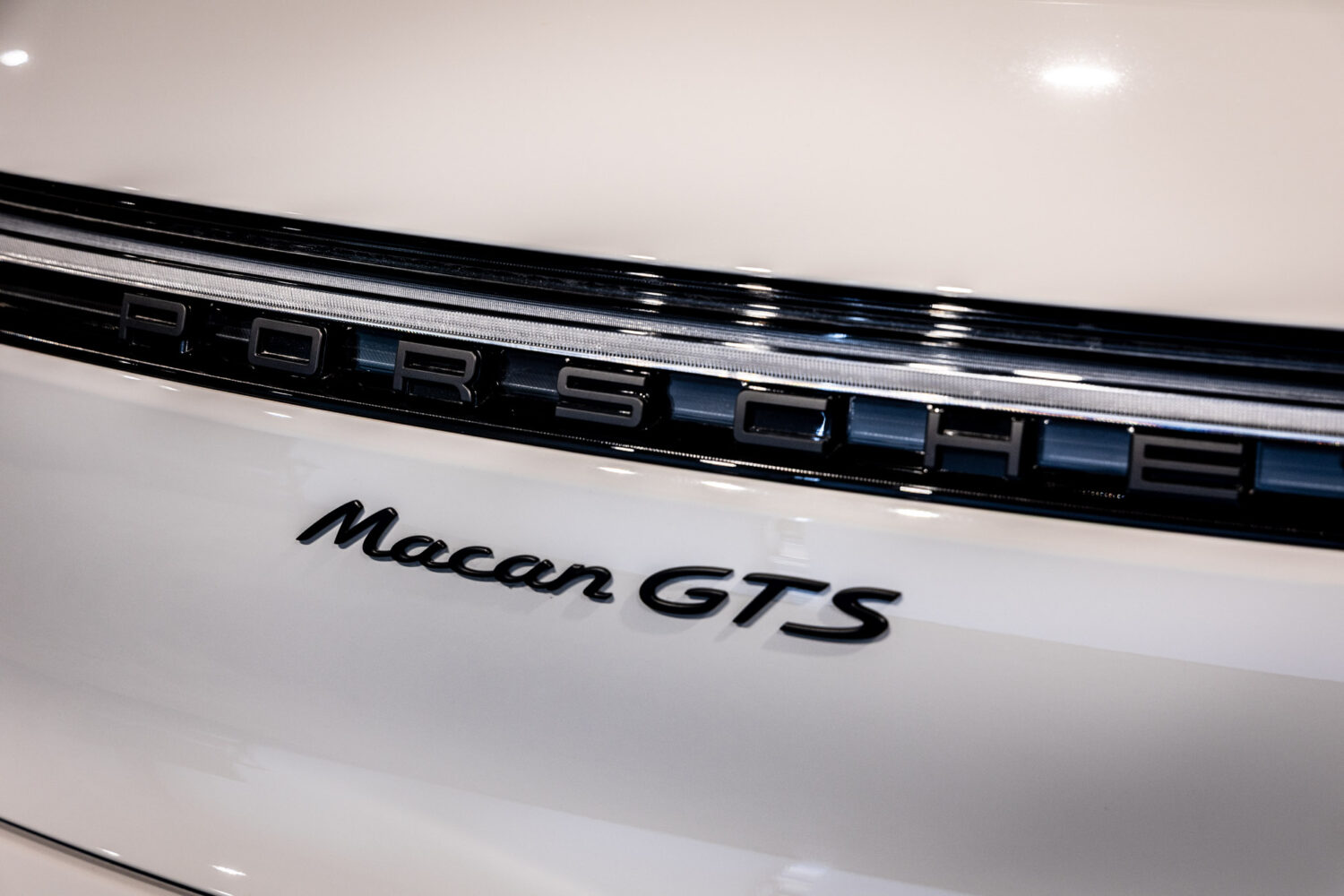 マカン GTS PDK 4WD