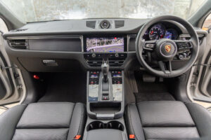 マカン GTS PDK 4WD