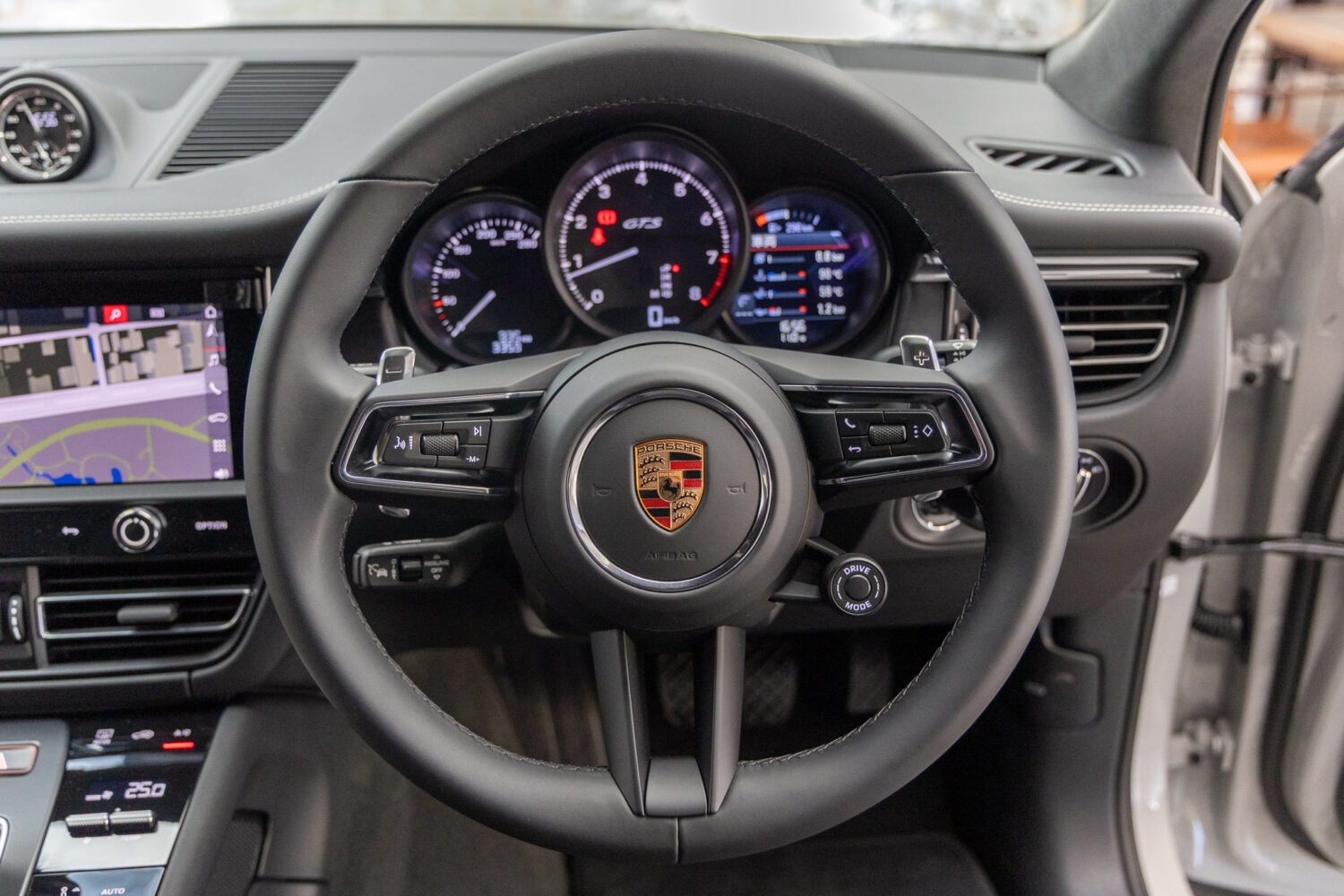 マカン GTS PDK 4WD