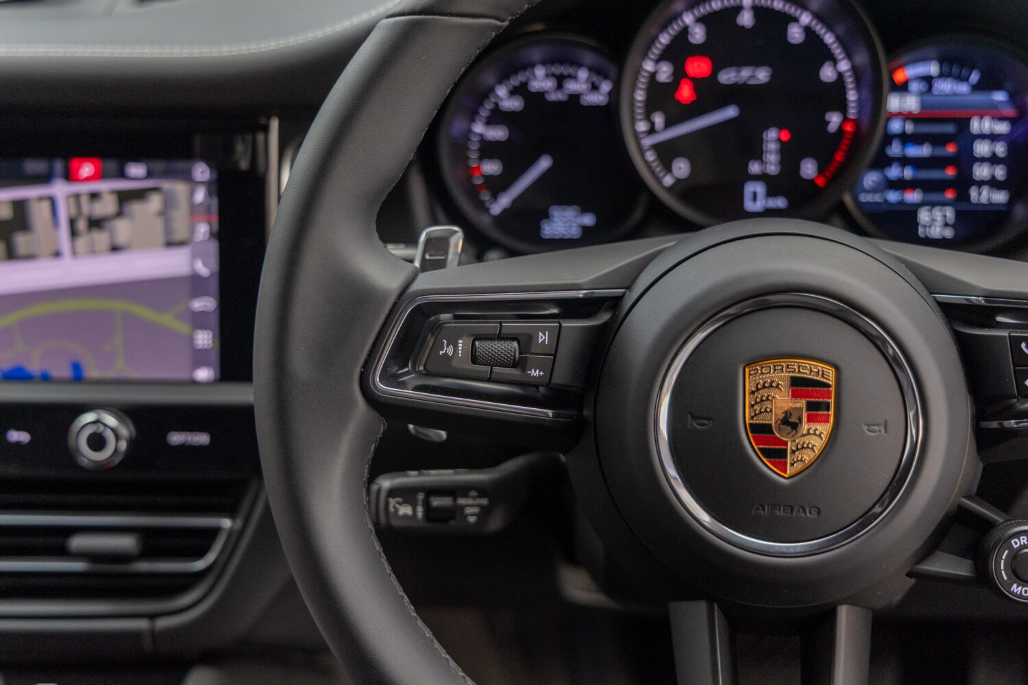 マカン GTS PDK 4WD