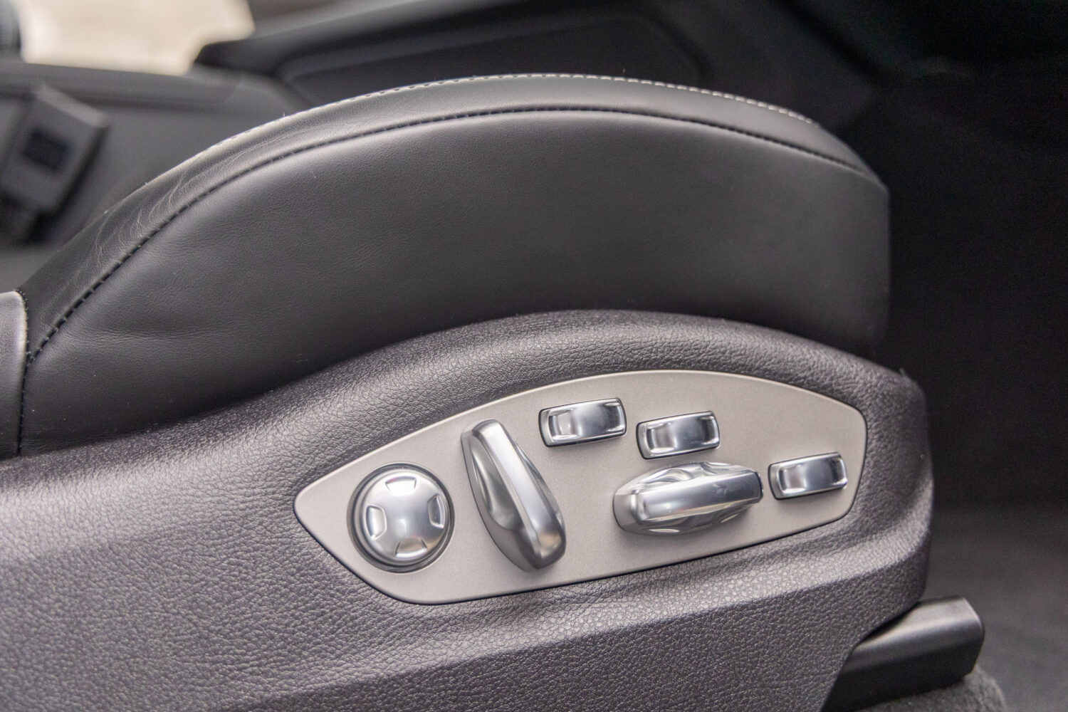 マカン GTS PDK 4WD