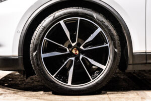 マカンエレクトリック ベース