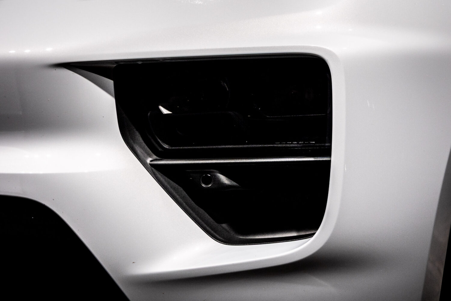 マカンエレクトリック　ベース